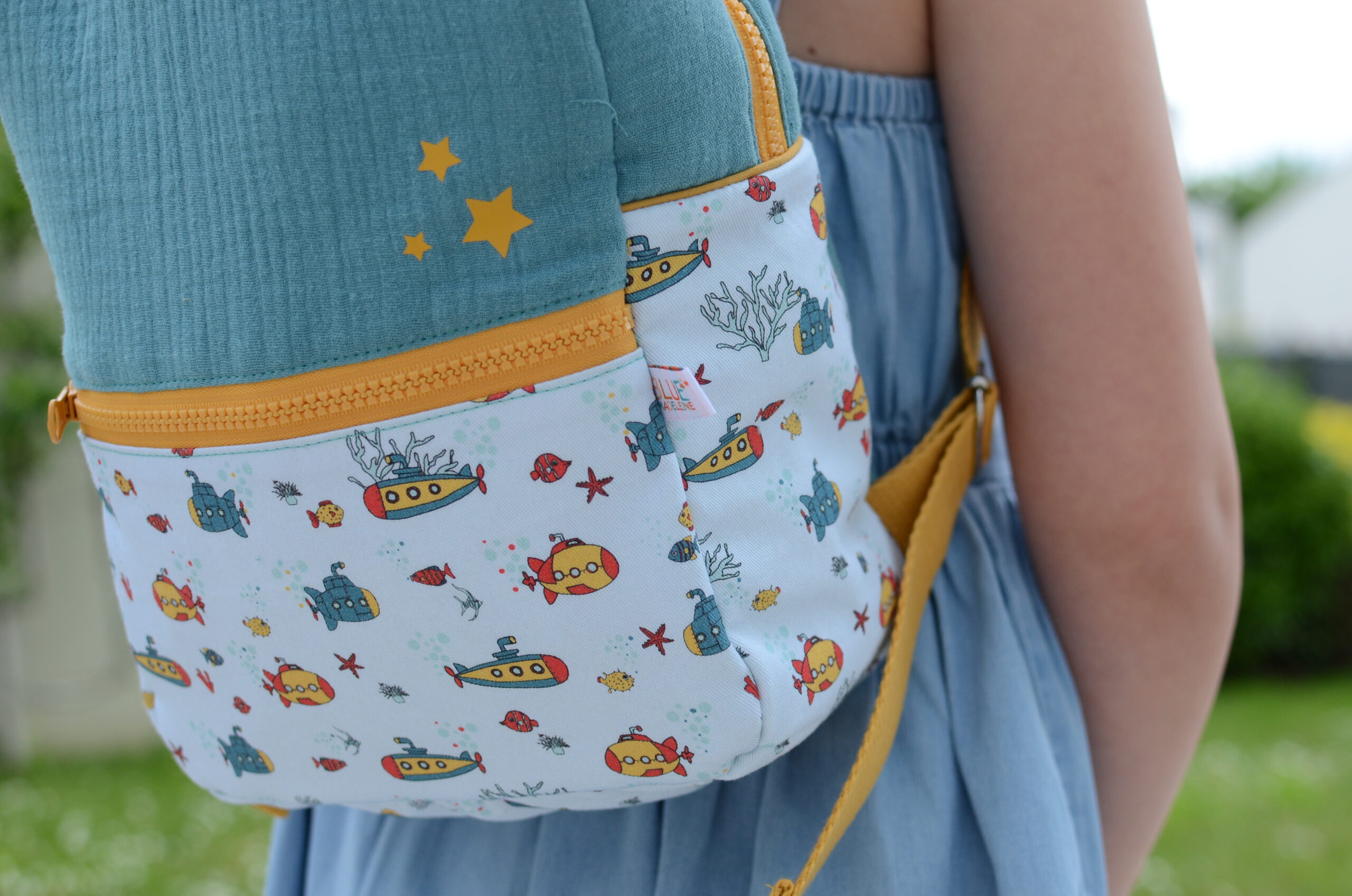 Grand sac à dos Collection 'Sous-marins' Vert Celadon – Image 6