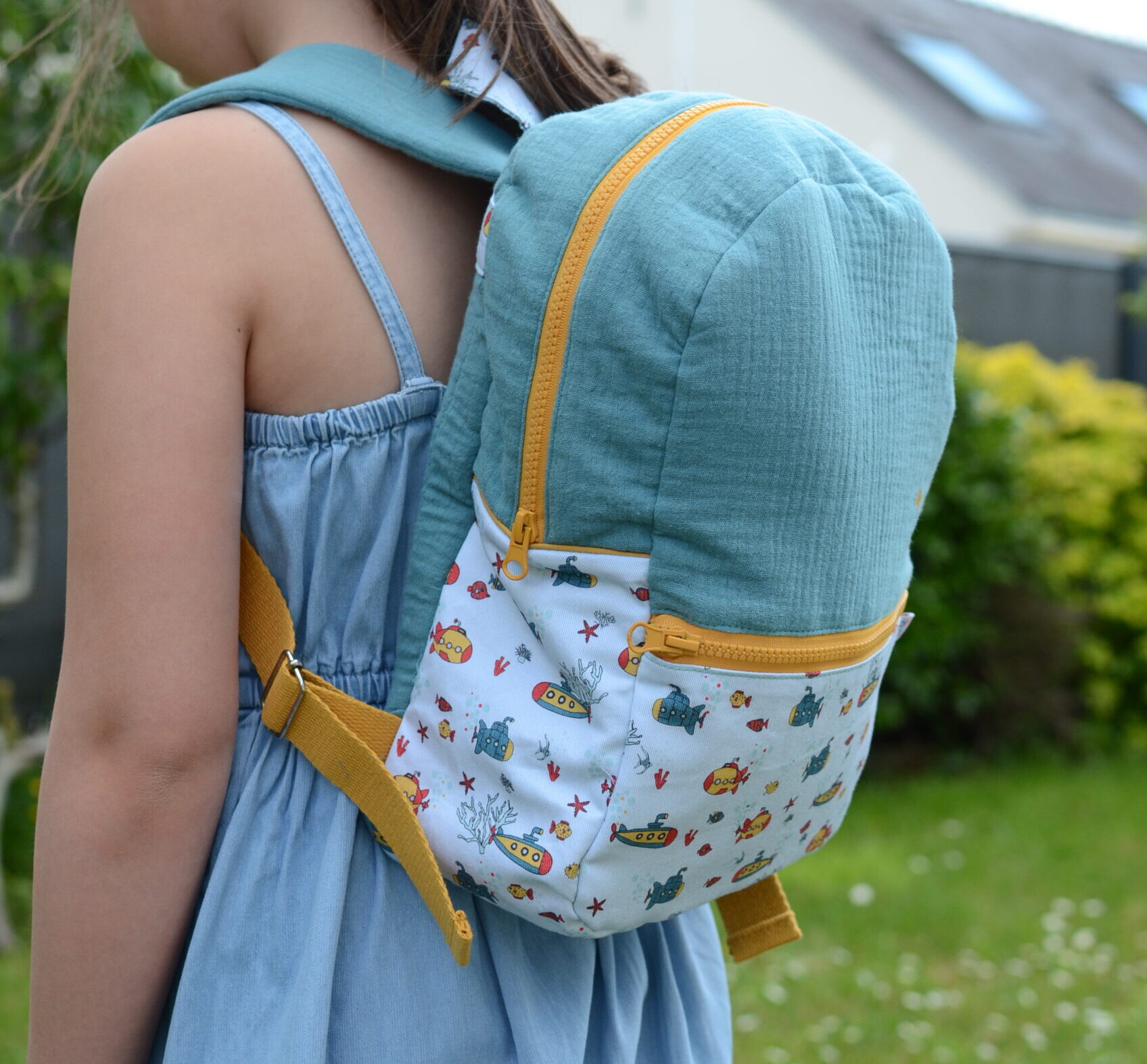 Grand sac à dos Collection 'Sous-marins' Vert Celadon – Image 4